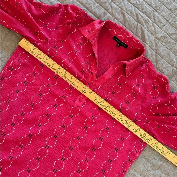 Adrienne Vittadini Bright Fuchsia Blouse; women’s size medium - Picture 9 of 12